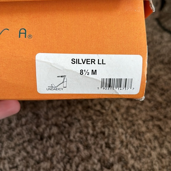 Unisa shiny silver heels - Picture 5 of 5